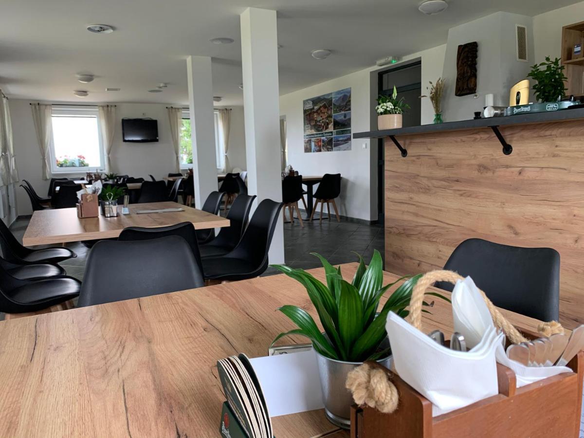 Restaurace A Penzion Gansberg Cotkytle 外观 照片
